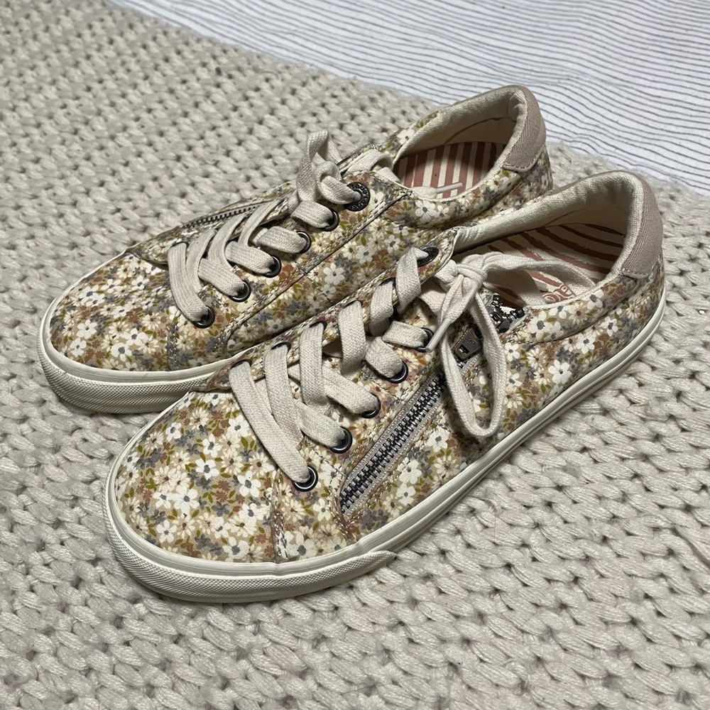 Taos Floral Shoes